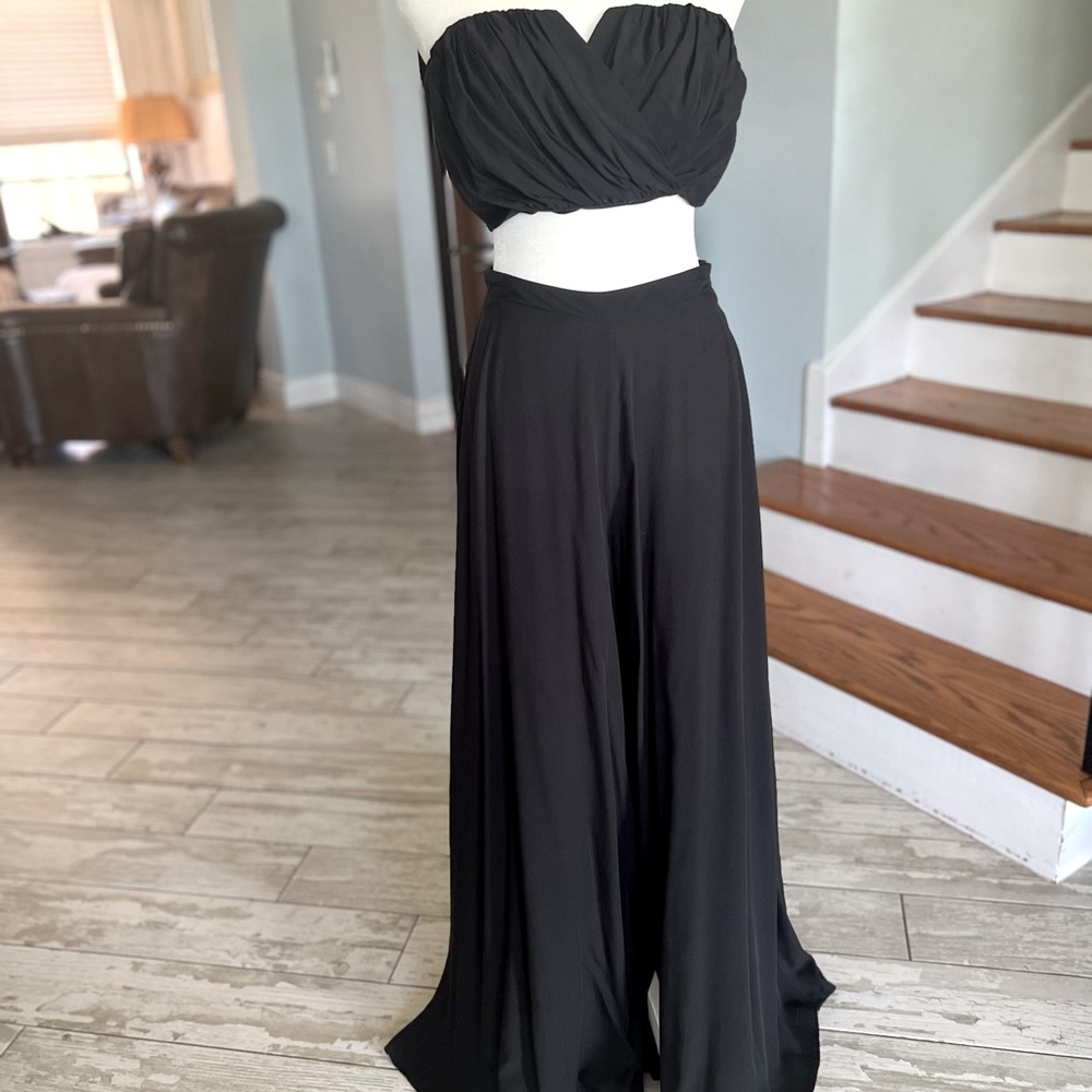 Beautiful two piece pants set perfect for summer nights